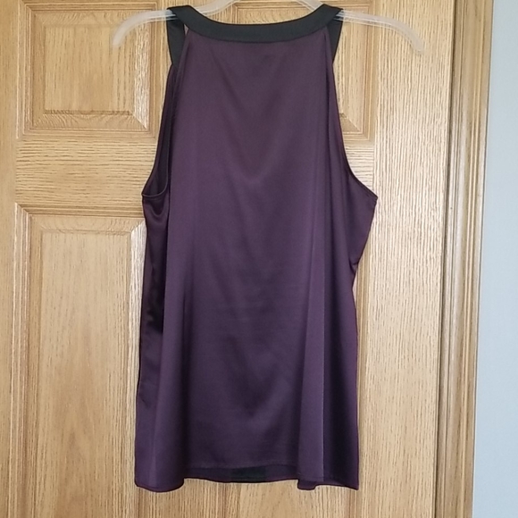 Sleeveless blouse - Picture 3 of 4
